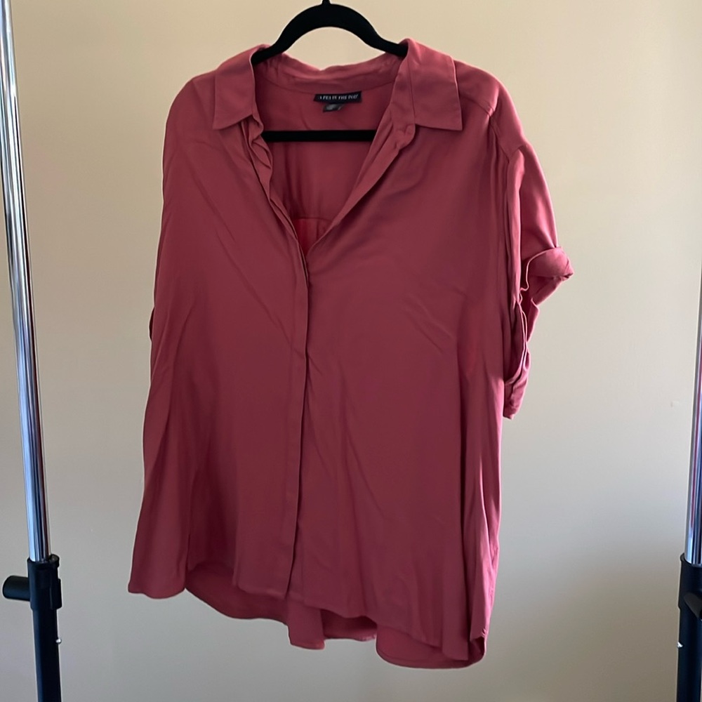 A PEA IN THE POD Button Down Top
